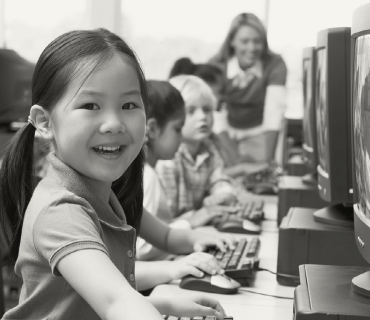 Elementary students in a computer lab